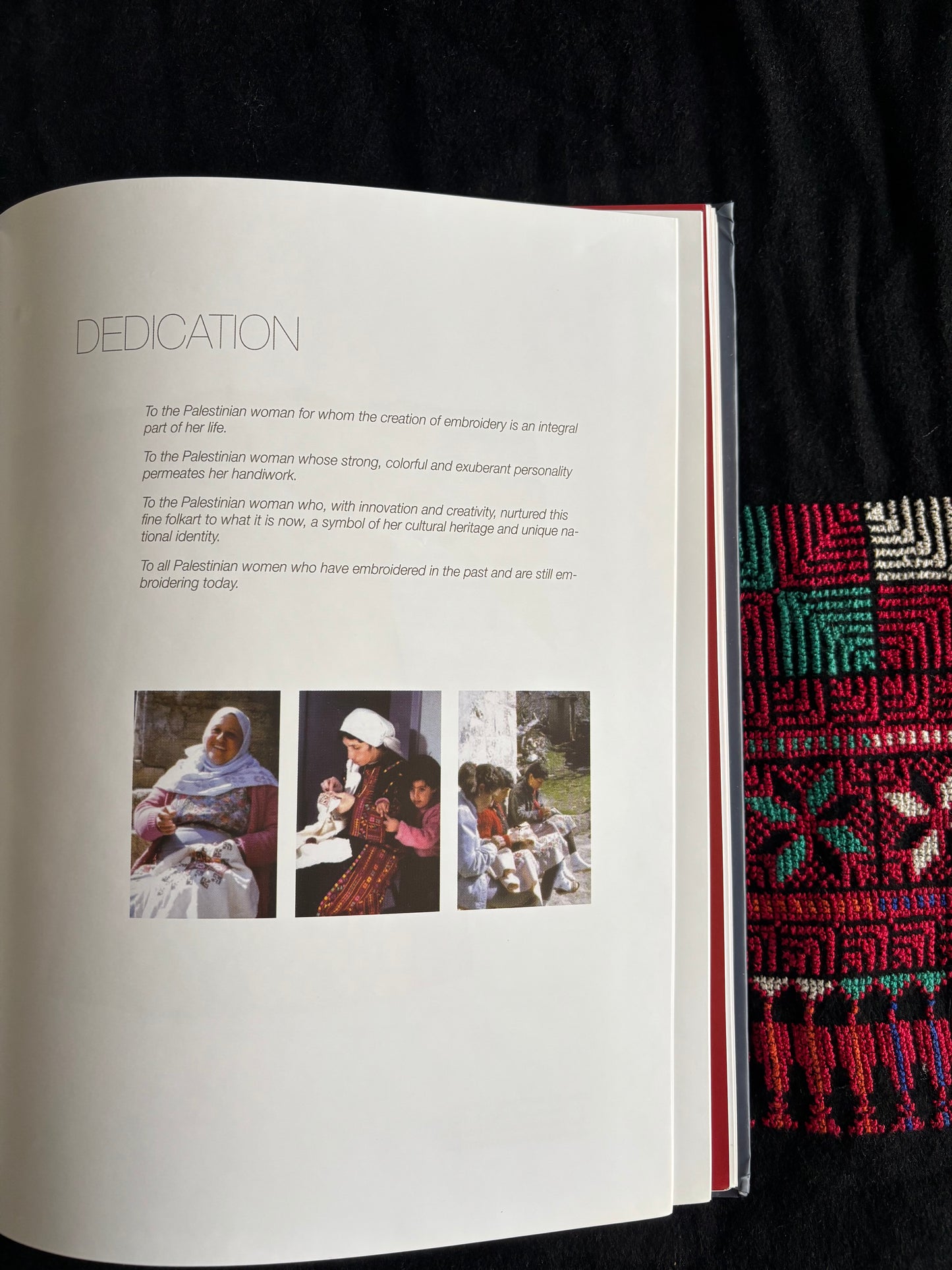 Palestinian Embroidery - The Traditional Fallahi Stitch (Widad Kawar and Tania Nasir) [Hardcover]